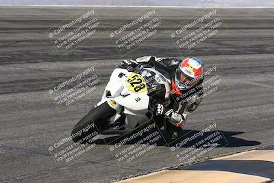 media/Jan-16-2026-CVMA Friday Practice (Fri) [[6f2bf47531]]/5-Racer 4-Trackday1/Session 2 (Bowl)/